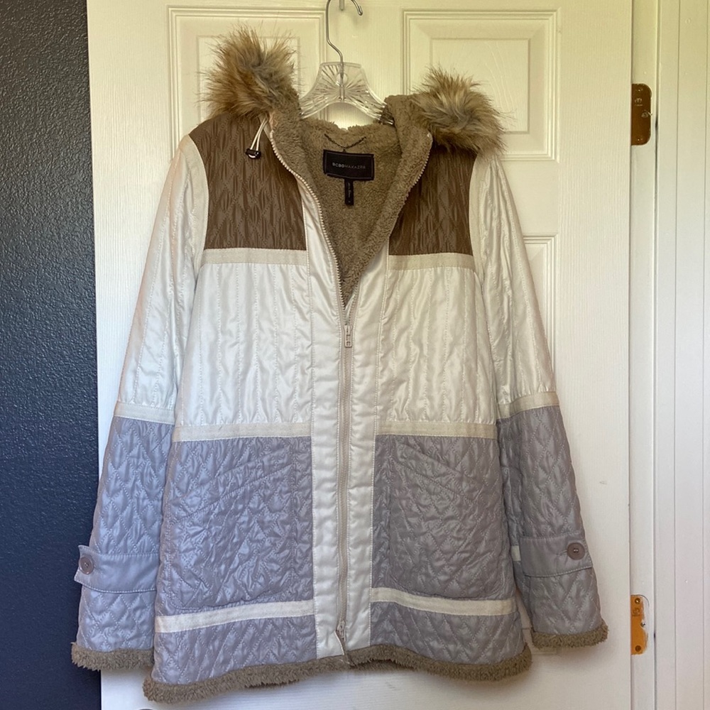 BCBGMaxAzria White and Gray Quilted Jacket with Faux Fur Trim